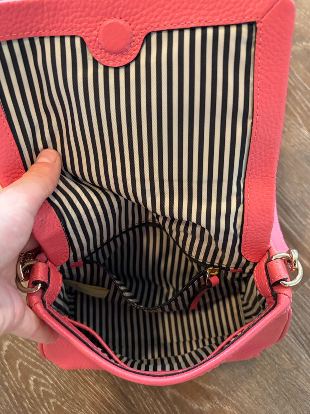 Kate Spade Purse - Picture 3 of 4
